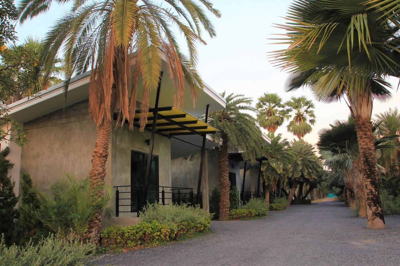Lopburi Palm Resort Exterior foto